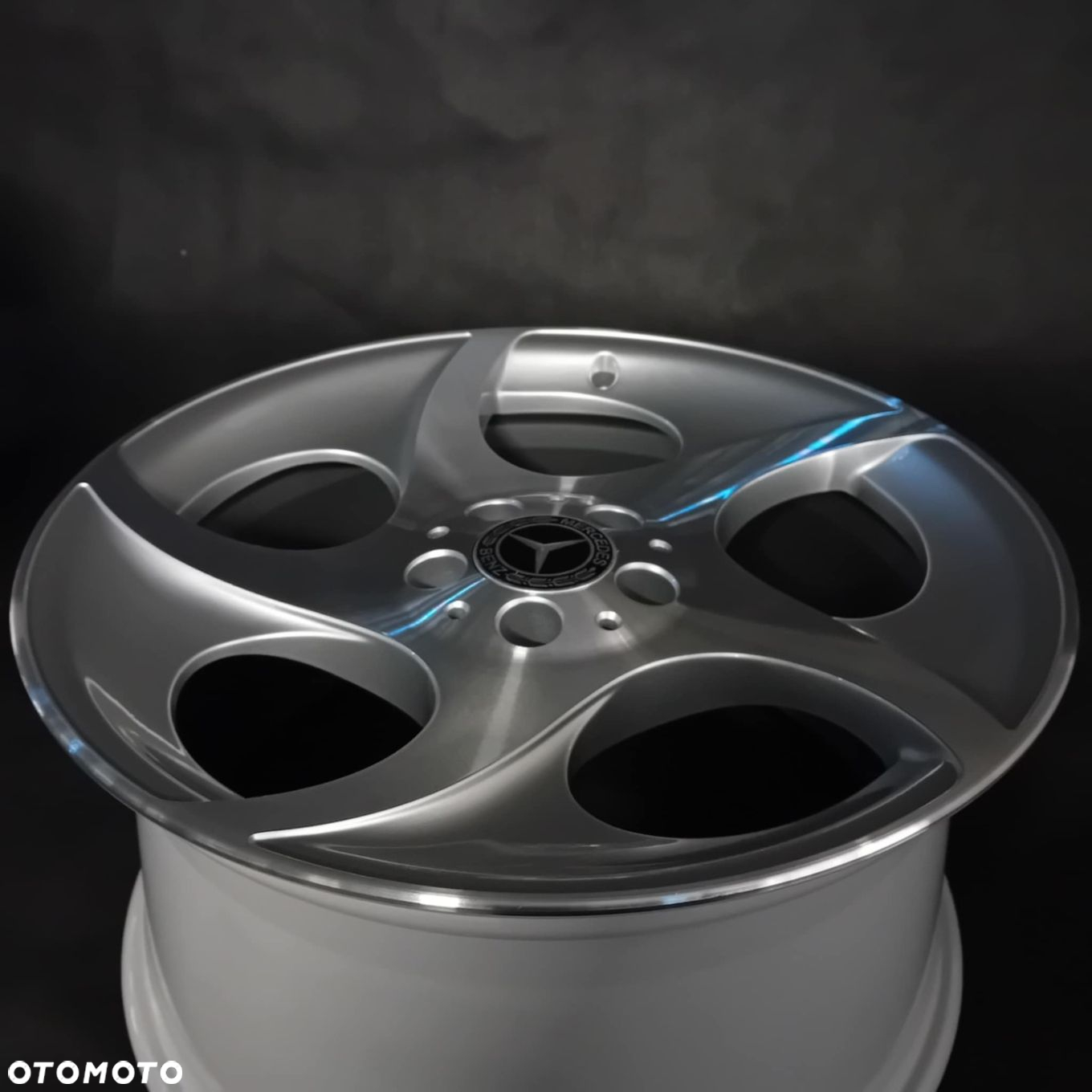 MERCEDES A230 W230 8,5JX18 ET35 5X112 9,5J ET40 A2304011402 A2304011802 - 9