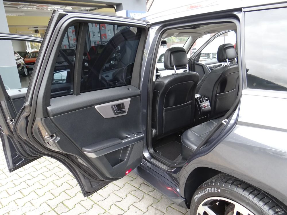 Mercedes-Benz GLK 320 CDI DPF 4Matic 7G-TRONIC Edition 1 - 36