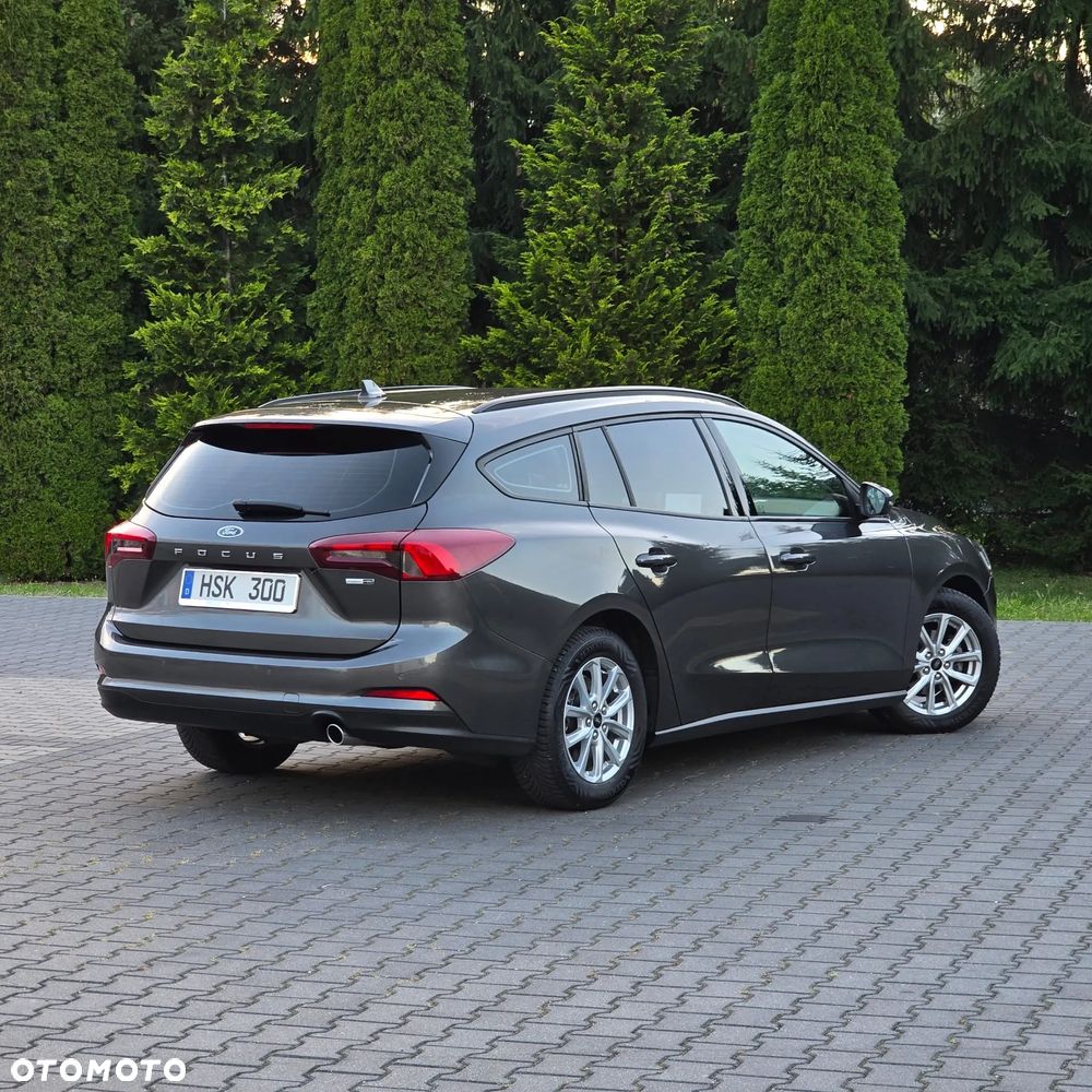Ford Focus SW 1.0 EcoBoost Hybrid TITANIUM X - 9