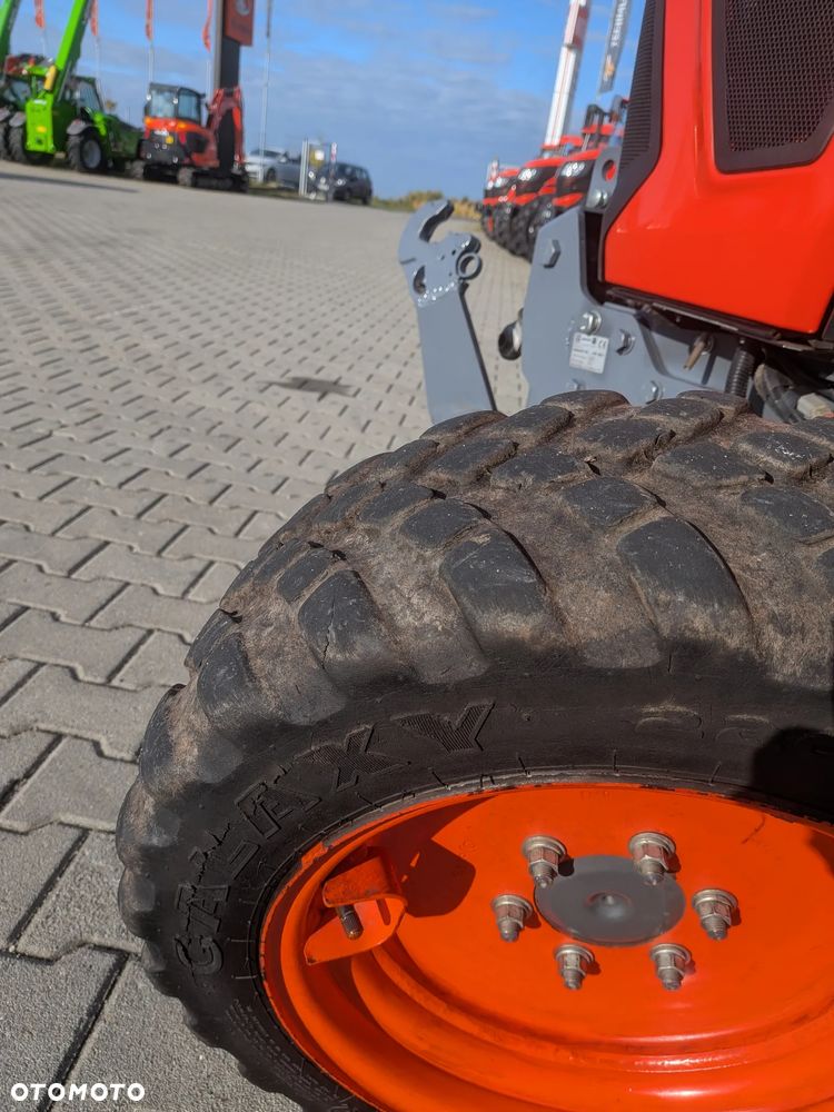Kubota LX-401 - 12