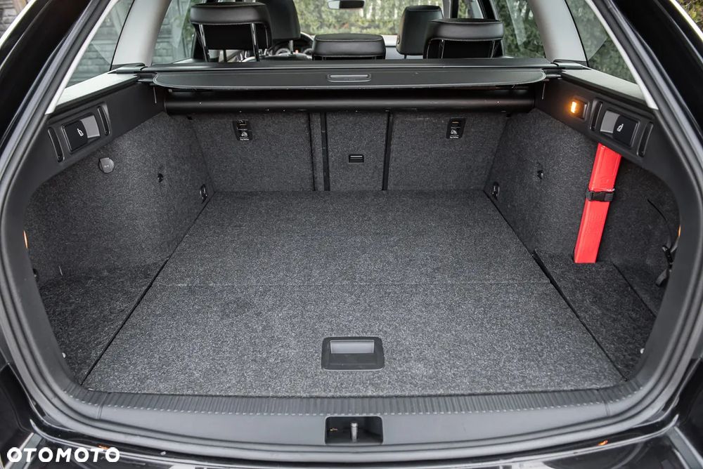 Skoda Octavia Scout 2.0 TDI 4x4 DSG - 31