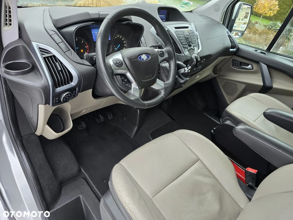 Ford Transit Custom 310 L2H1 Limited - 19