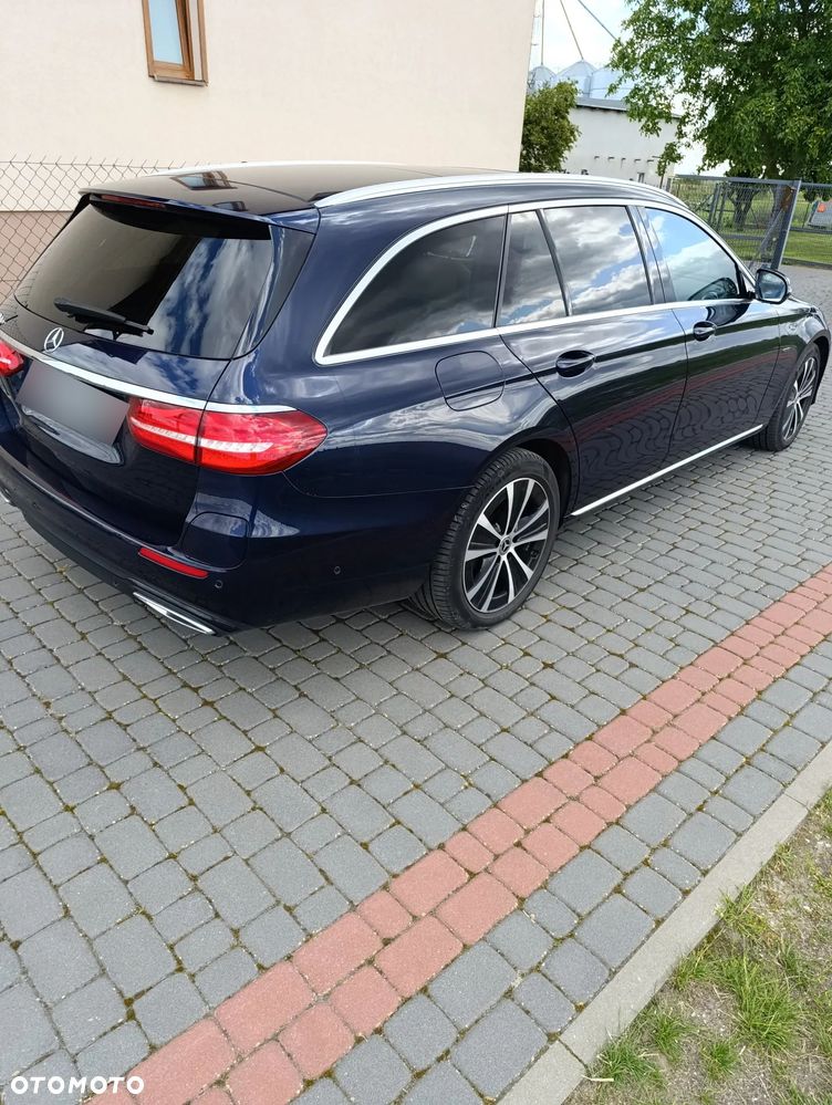 Mercedes-Benz Klasa E 300 de Avantgarde - 5