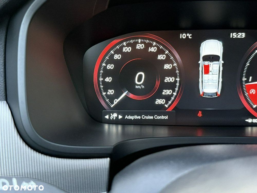 Volvo V90 Cross Country D5 SCR AWD Pro - 37