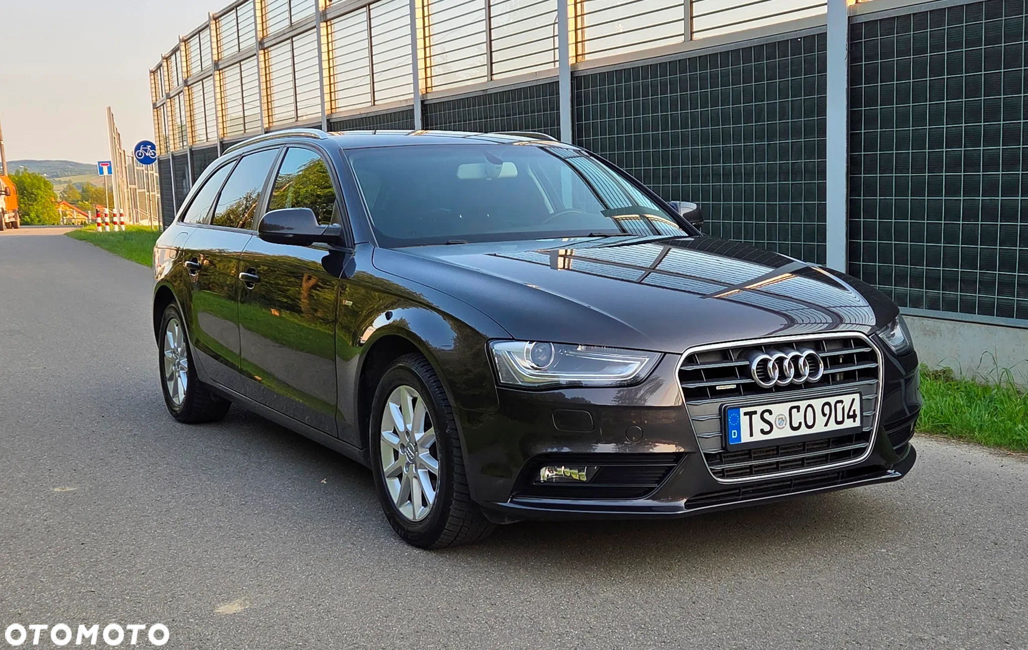 Audi A4 Avant 2.0 TDI quattro - 14