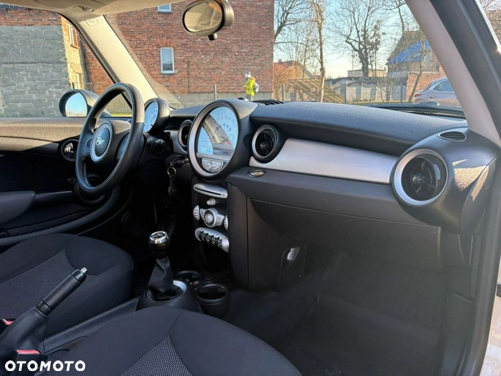 MINI Clubman One - 12