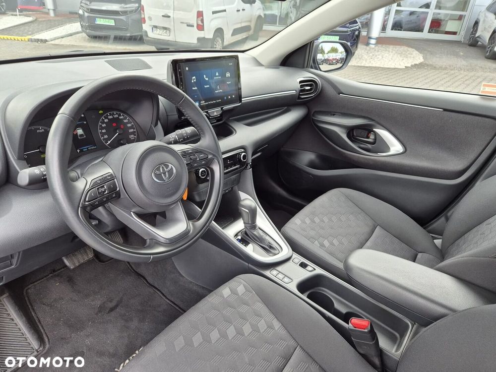 Toyota Yaris 2025 photo 3