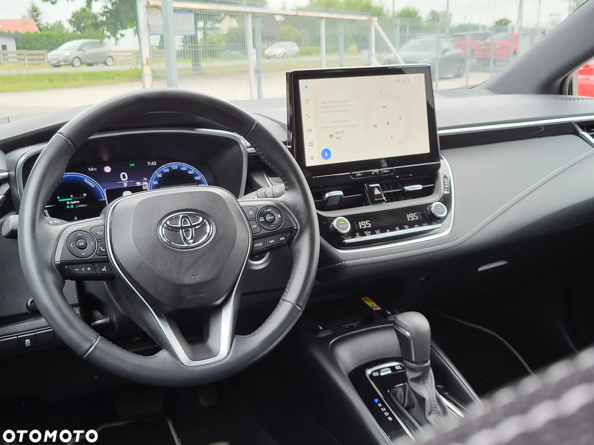 Toyota Corolla 1.8 Hybrid Comfort - 13