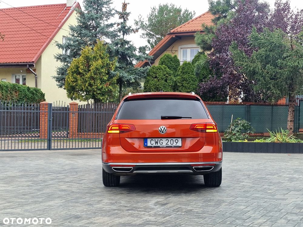 Volkswagen Passat - 33