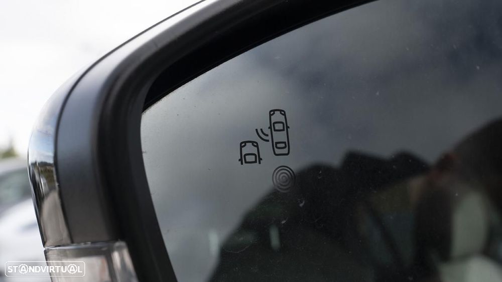 Peugeot e-208 50 kWh GT Pack - 26