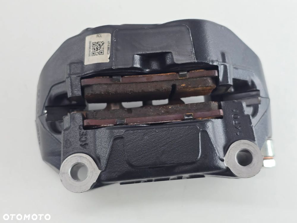 ZACISK HAMULCOWY PRZOD KLOCKI  TRIUMPH SCRAMBLER 400 SPEED - 10