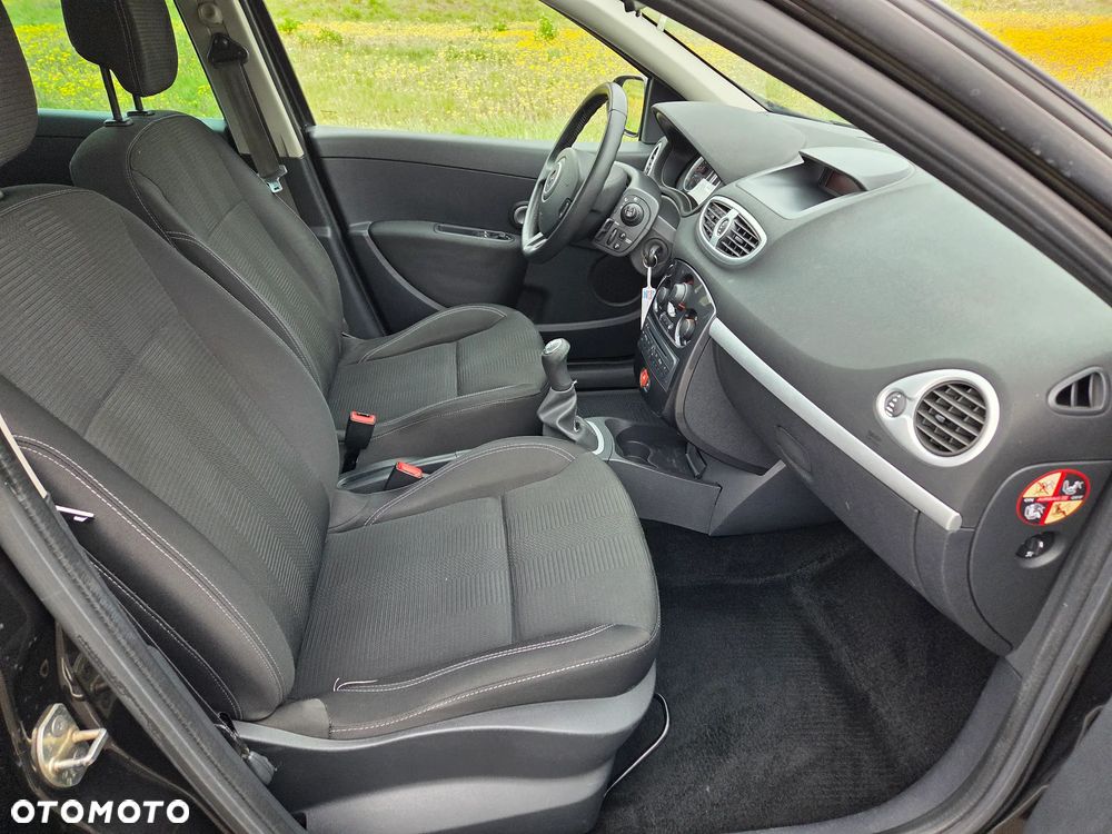 Renault Clio 1.2 16V 75 nightDay - 13