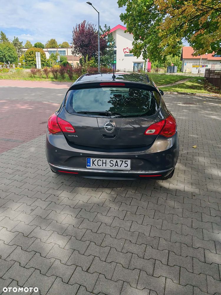 Opel Astra 1.4 T Enjoy - 8