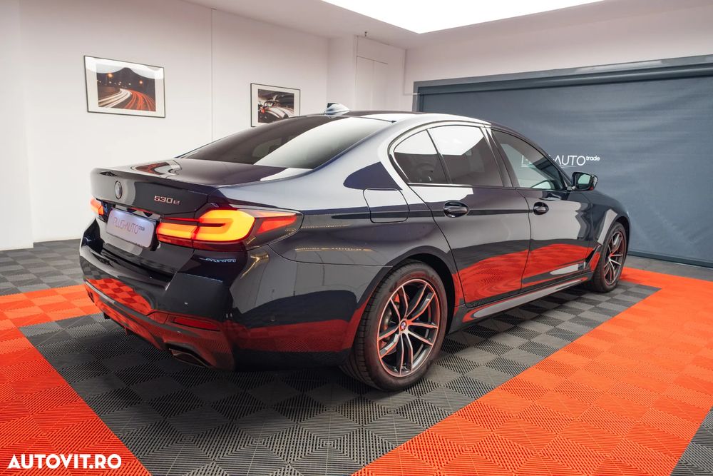 BMW Seria 5 530e Aut. M Sport Edition - 13