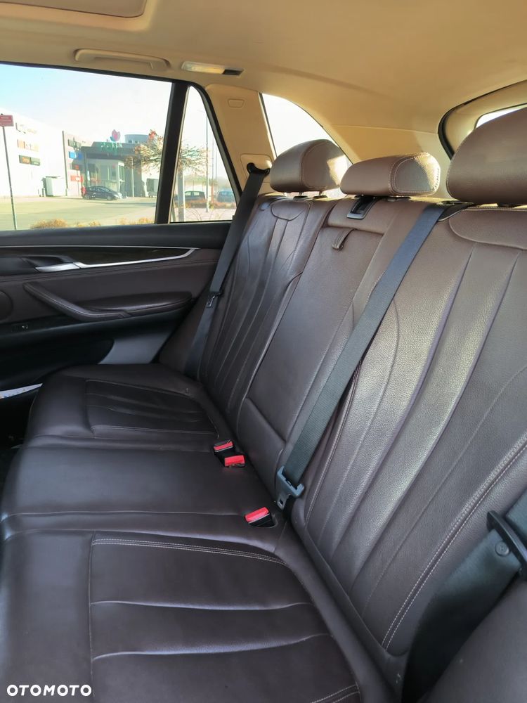 BMW X5 xDrive35i - 10