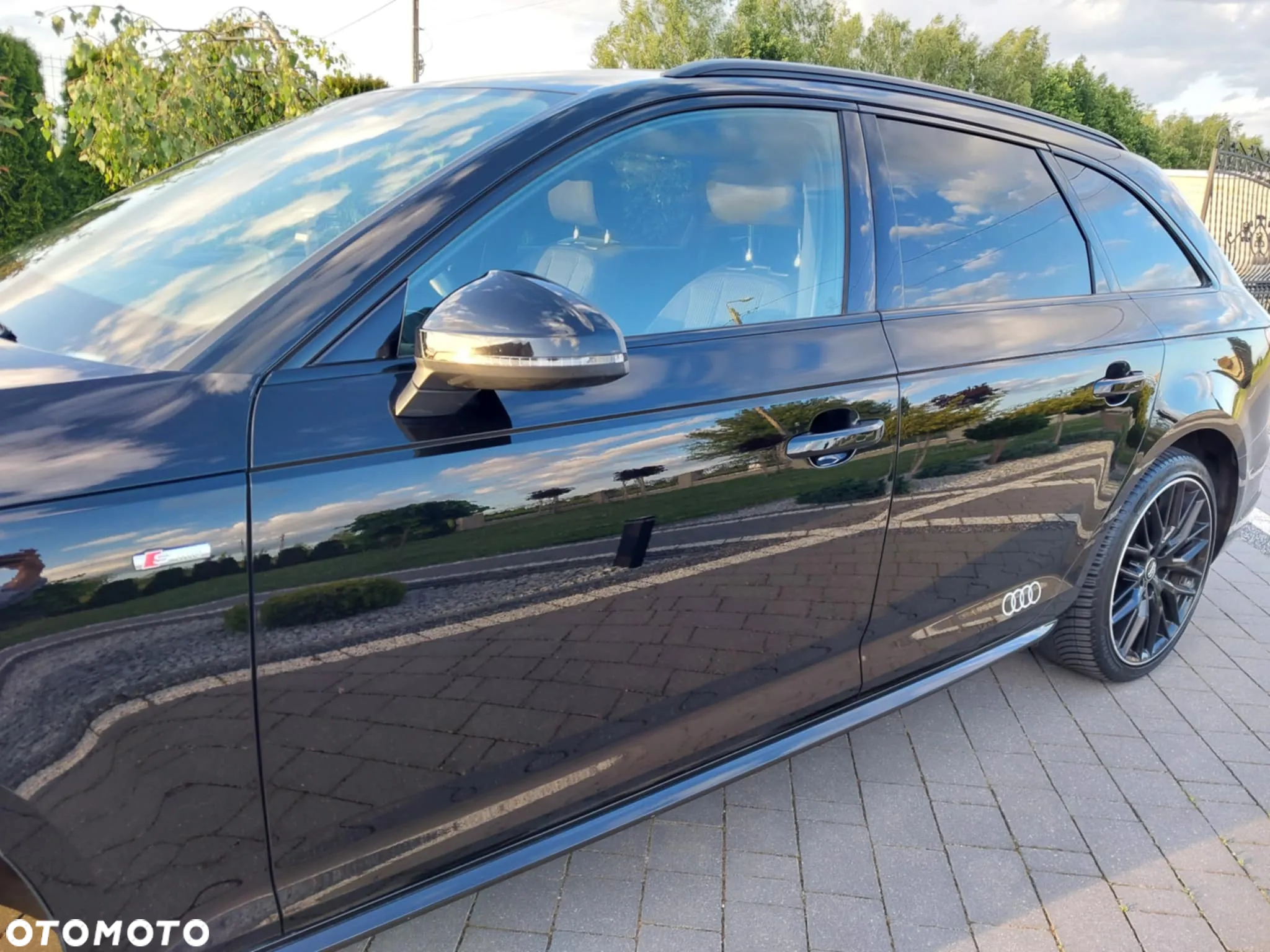 Audi A4 2.0 TDI Quattro Design S tronic - 8