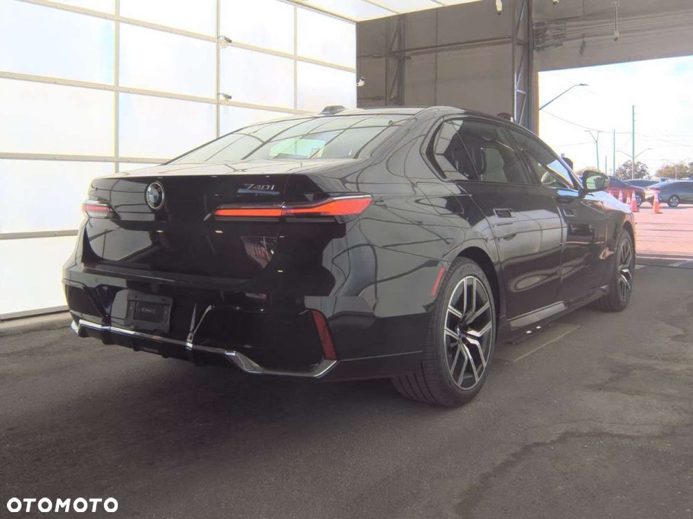 BMW Seria 7 - 5