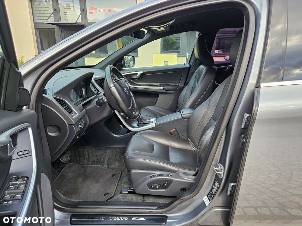 Volvo XC 60 D3 Geartronic Momentum - 8