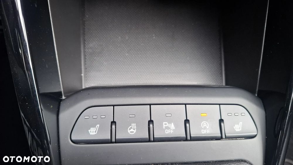 Kia Stonic 1.4 L - 23