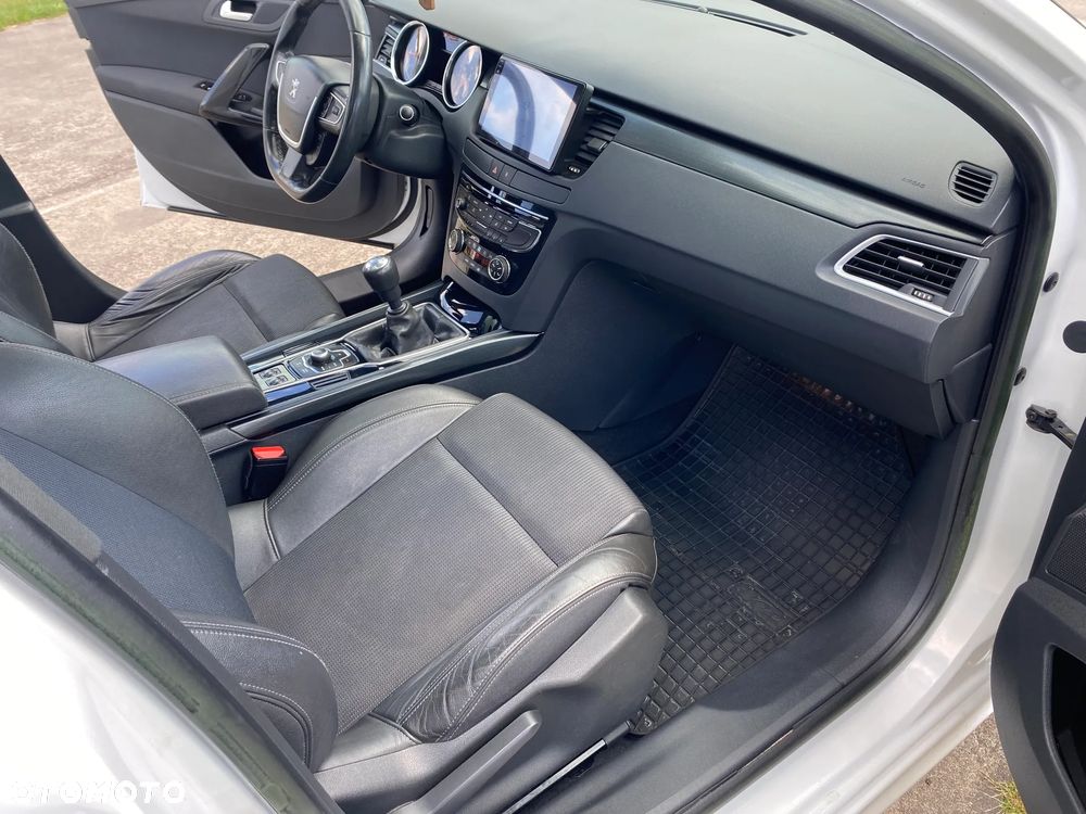 Peugeot 508 HDi FAP 165 Allure - 10