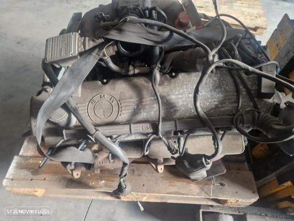Motor Combustão Bmw 5 (E28) - 4