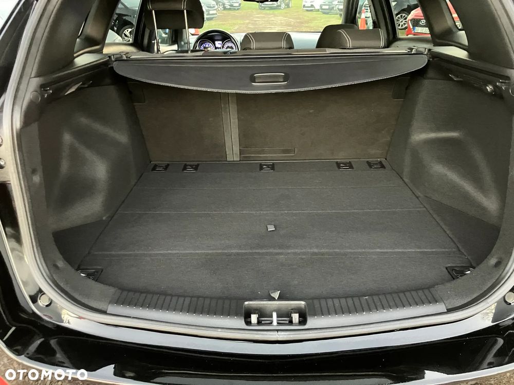 Hyundai i30 1.6 GDI BlueDrive Premium DCT - 33