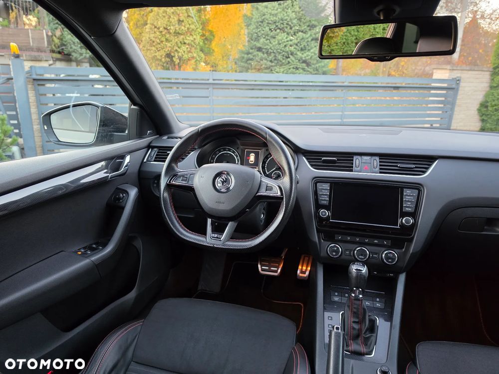 Skoda Octavia 2.0 TDI (Green tec) 4x4 DSG RS - 10