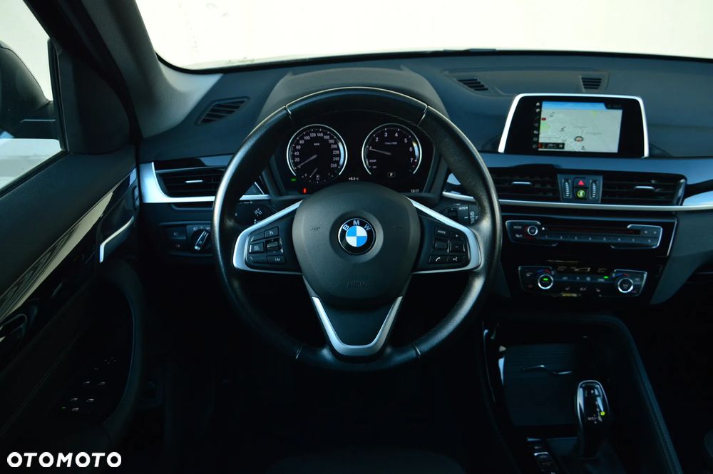 BMW X1 sDrive18i xLine - 20