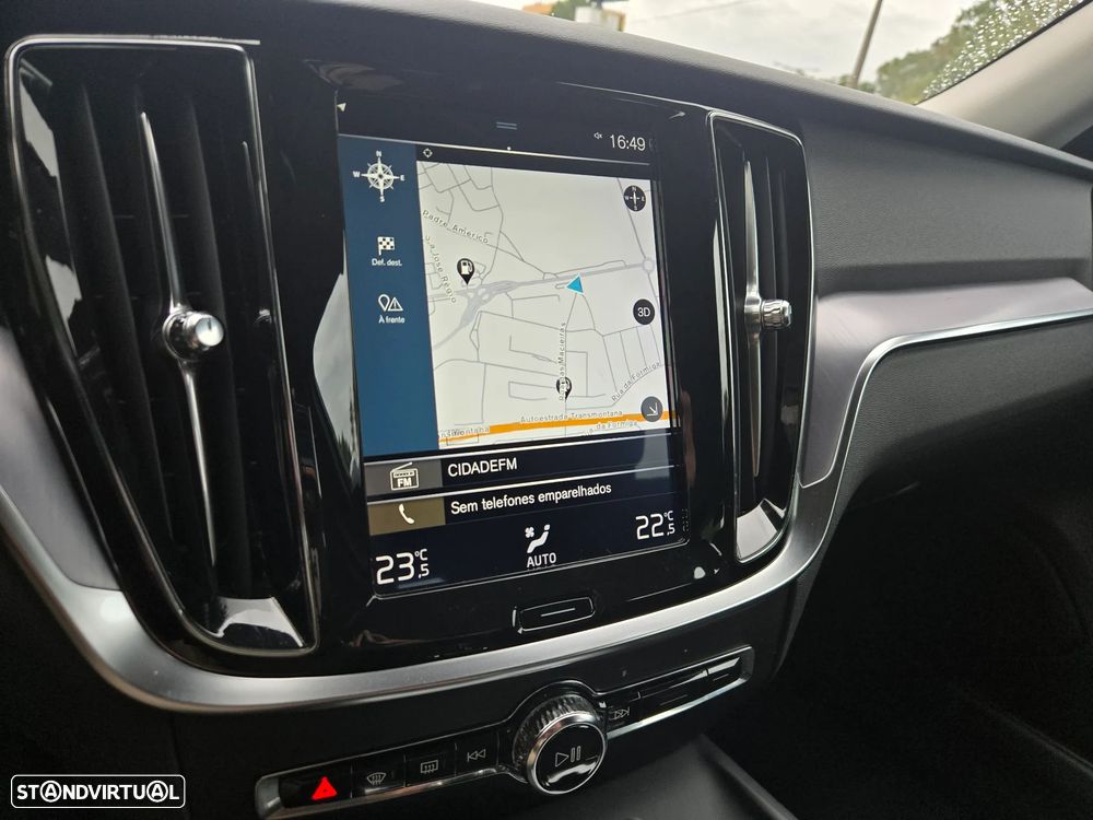 Volvo V60 2.0 D3 Momentum Plus Geartronic - 17