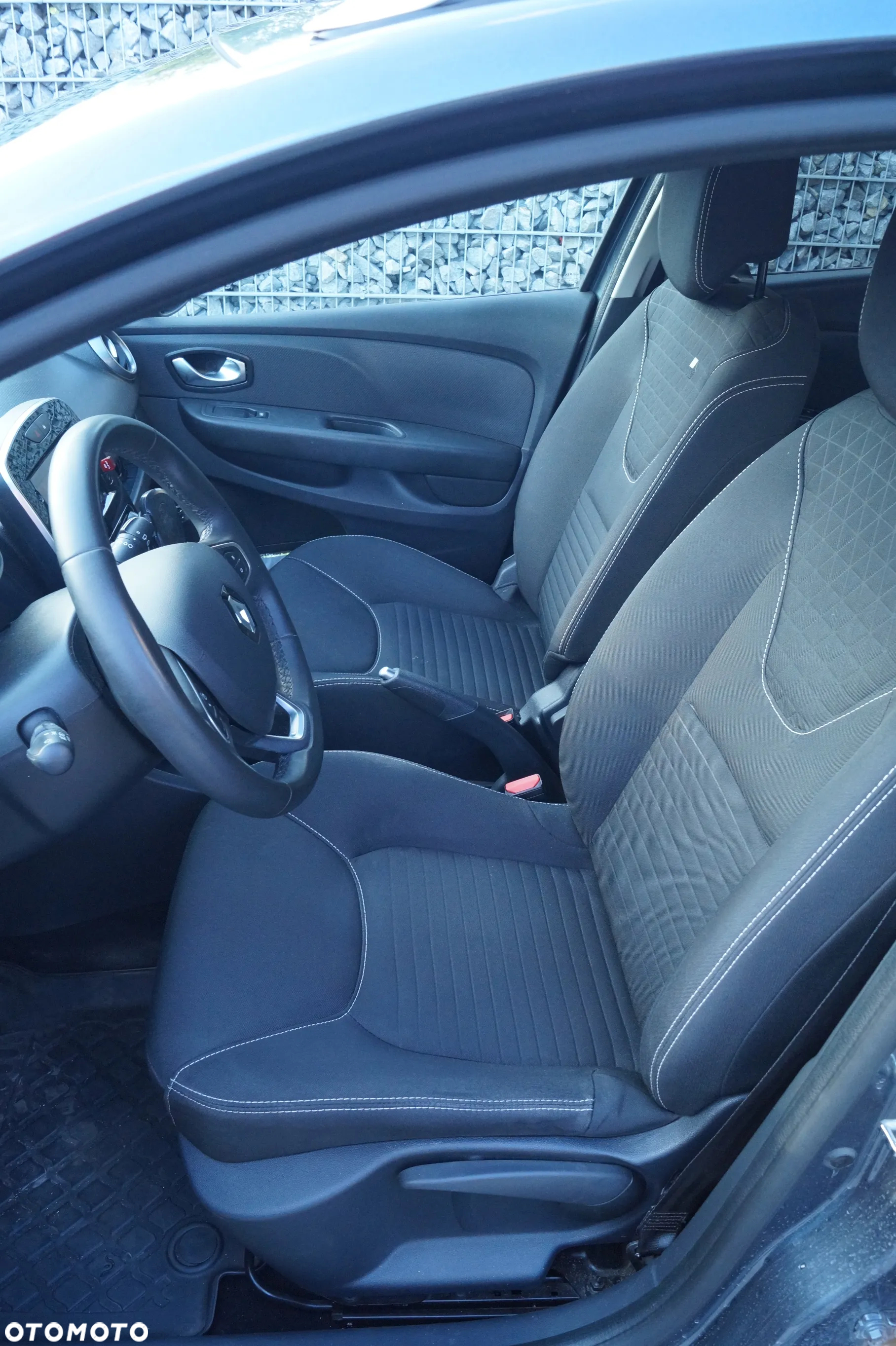 Renault Clio 1.2 16V Limited Plus - 15