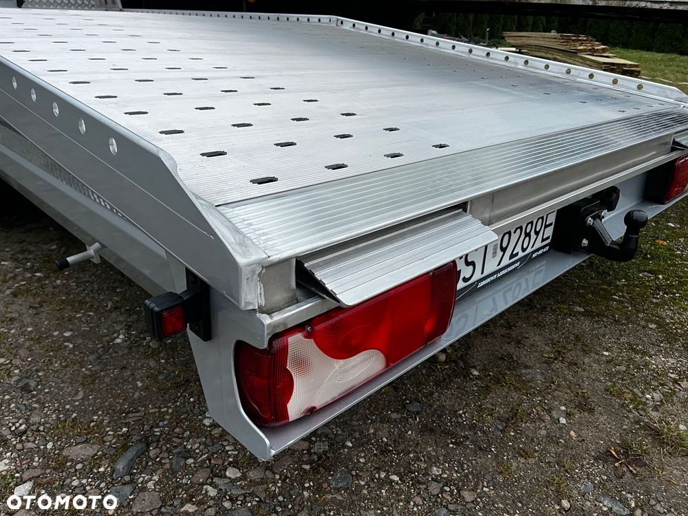 Mercedes-Benz Sprinter - 16