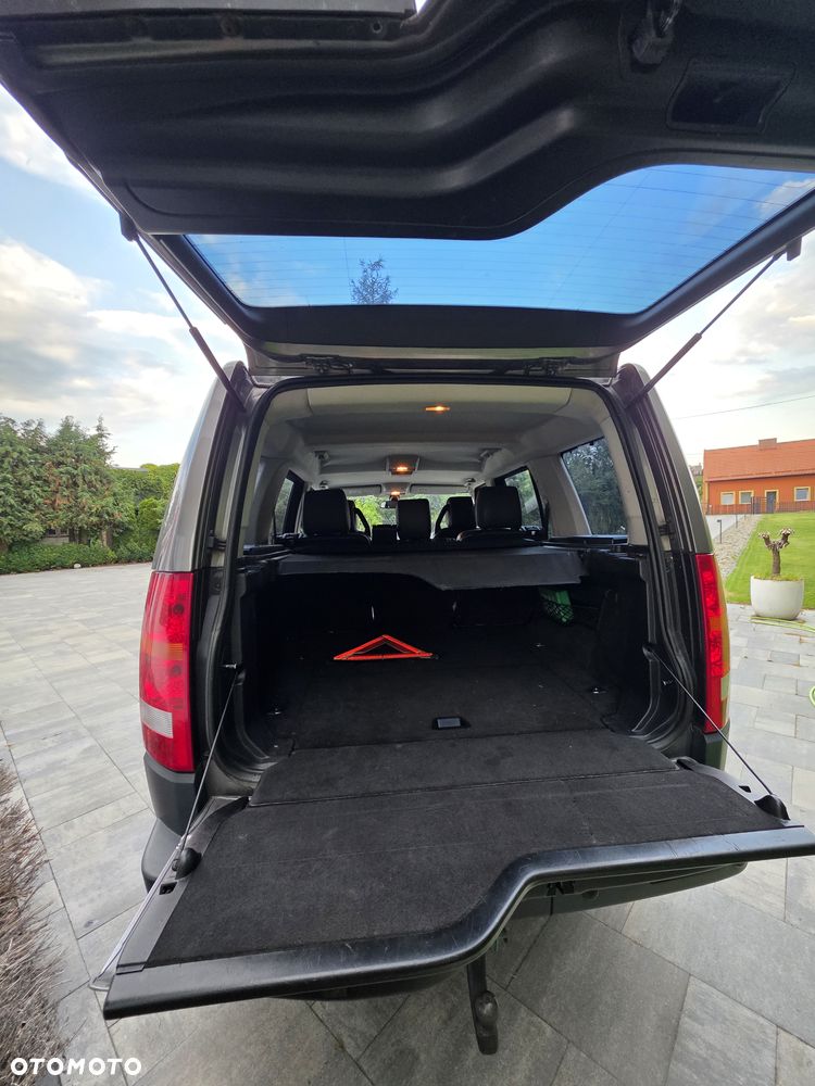 Land Rover Discovery 2.7D V6 HSE - 8