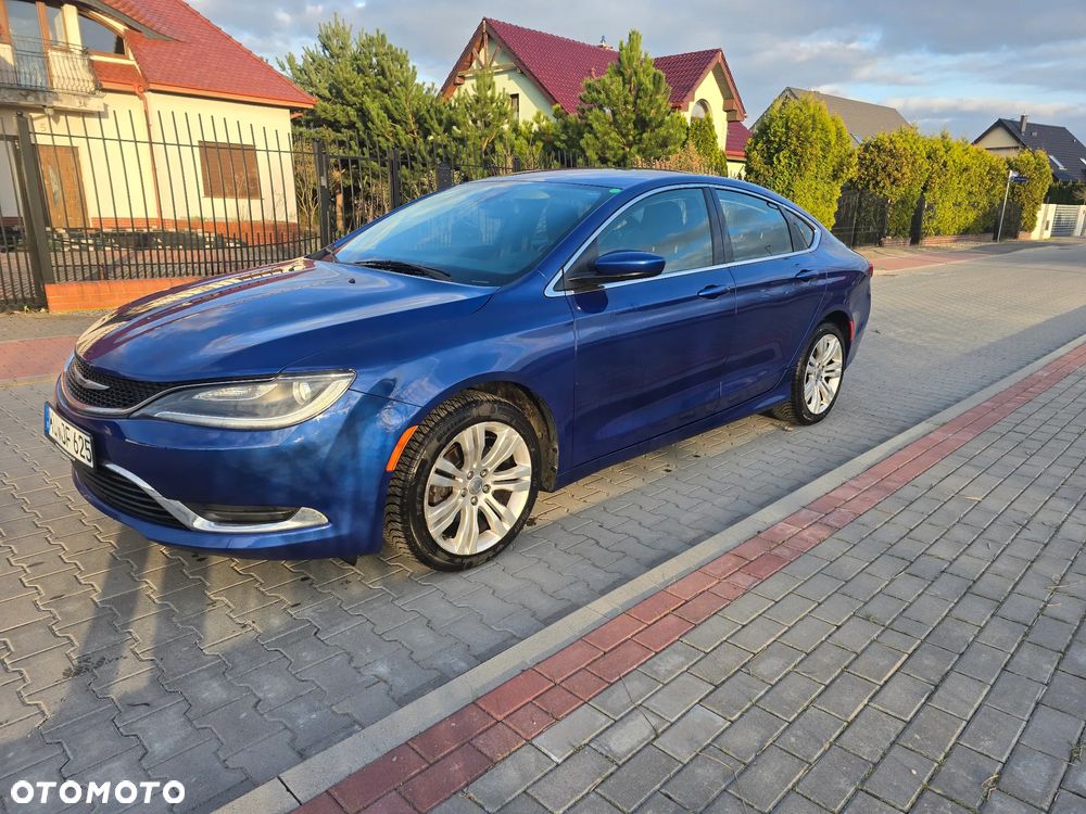 Chrysler 200 - 7