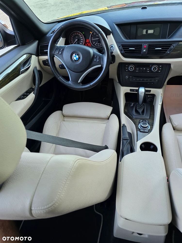 BMW X1 xDrive20d - 24