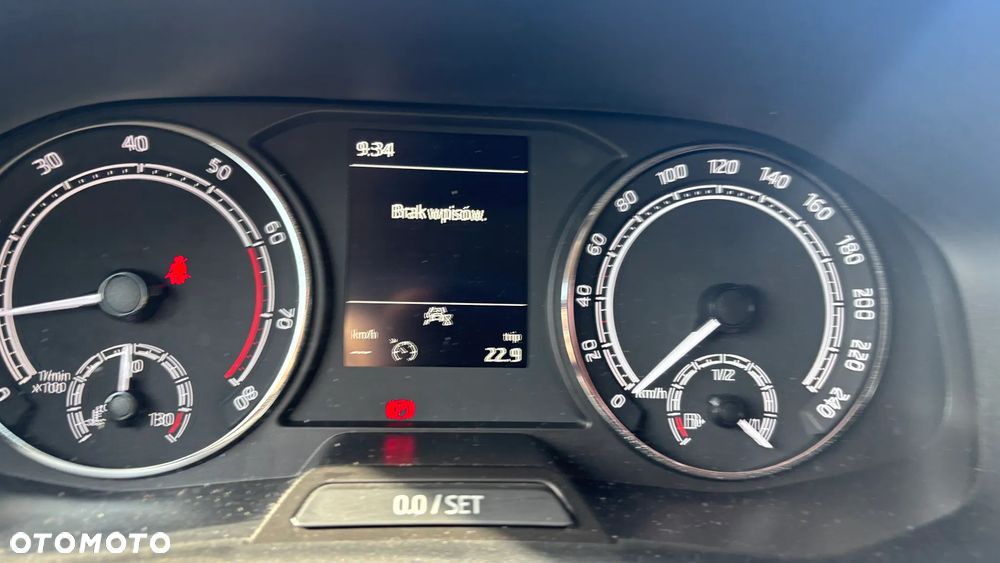 Skoda Fabia 1.0 TSI Style Color - 8