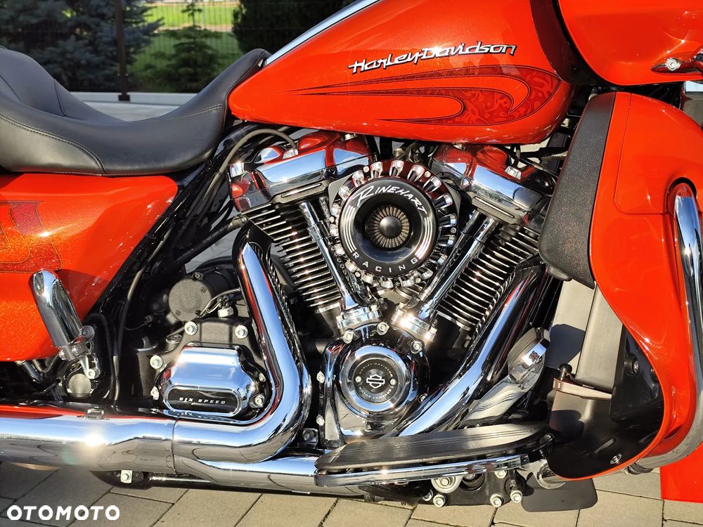 Harley-Davidson Touring Road Glide - 13