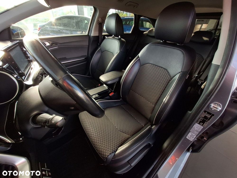 Kia Ceed 1.5 T-GDI L - 21