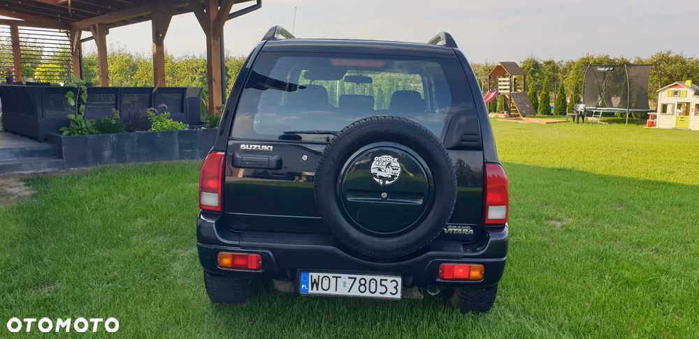 Suzuki Grand Vitara 2.0 - 10