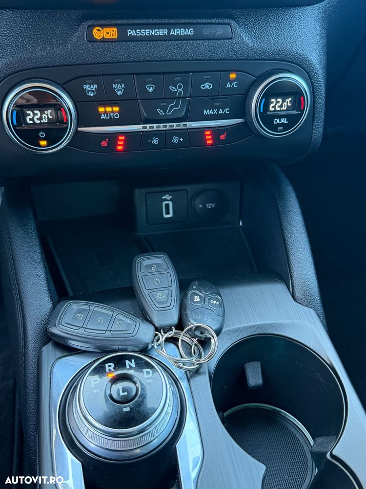 Ford Focus 2.0 EcoBlue Titanium - 12