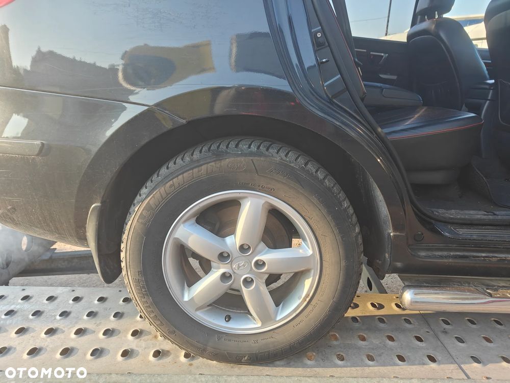 Hyundai Santa Fe 2.2 CRDi 2WD GLS - 8