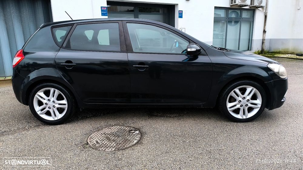 Kia Ceed 1.6 CRDi EX Eco - 16
