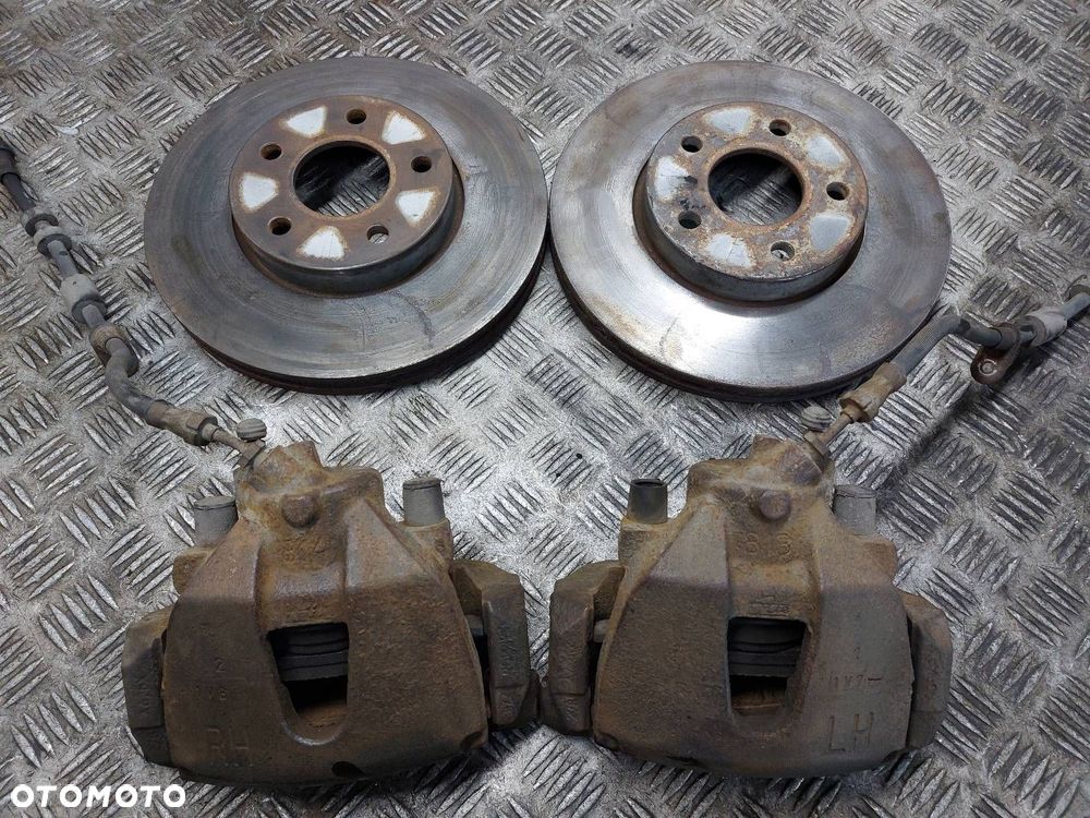 TARCZE HAMULCOWE PRZÓD + KLOCKI + ZACISKI FORD FOCUS MK3 1.6 TDCI - 2