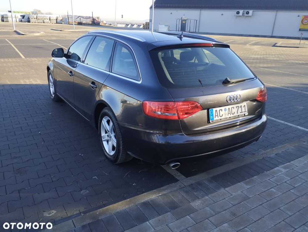 Audi A4 Avant 2.7 TDI DPF Ambiente - 8