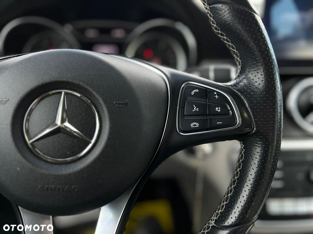 Mercedes-Benz CLA 250 7G-DCT - 23