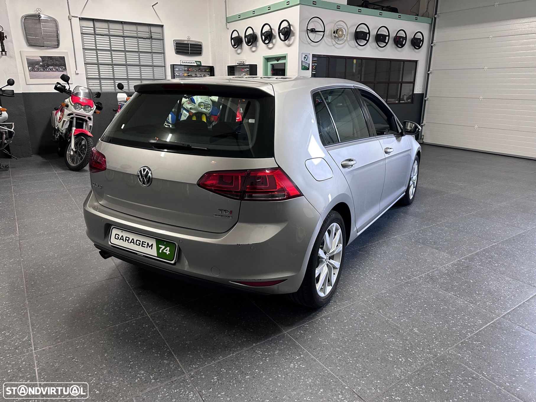 VW Golf 1.6 TDi Highline - 22