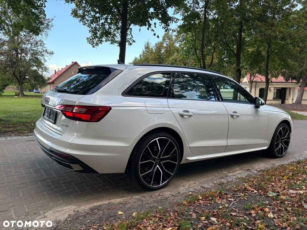 Audi A4 Avant - 10