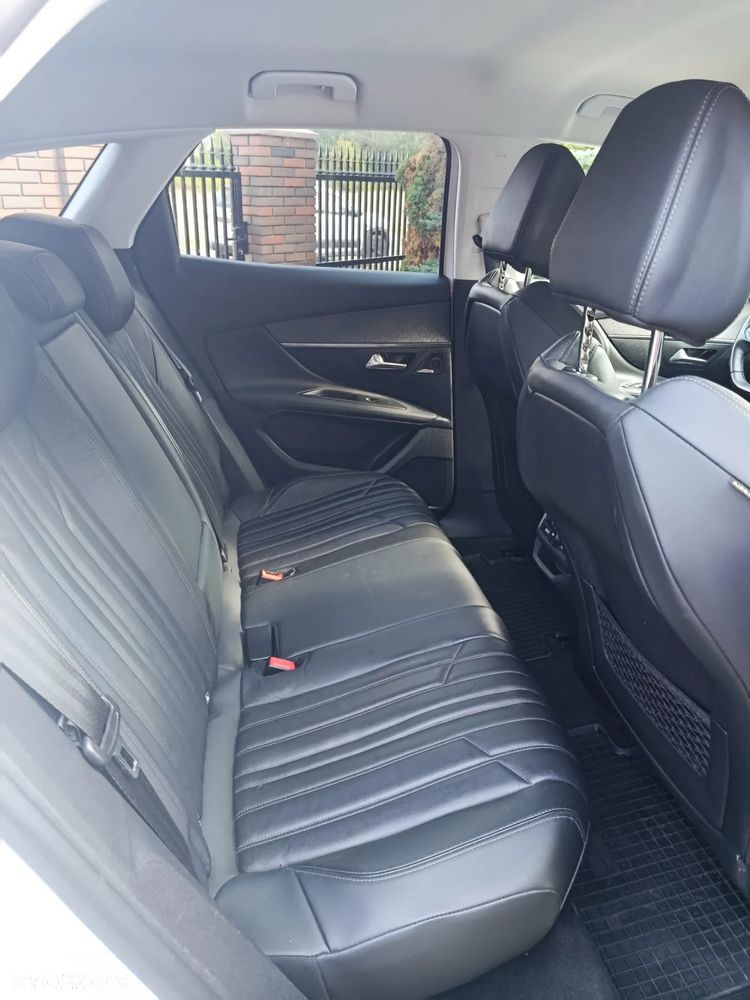 Peugeot 3008 1.5 BlueHDi Allure S&S EAT8 - 9