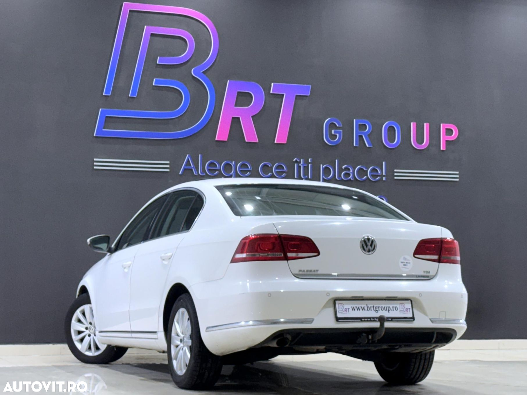Volkswagen Passat - 4