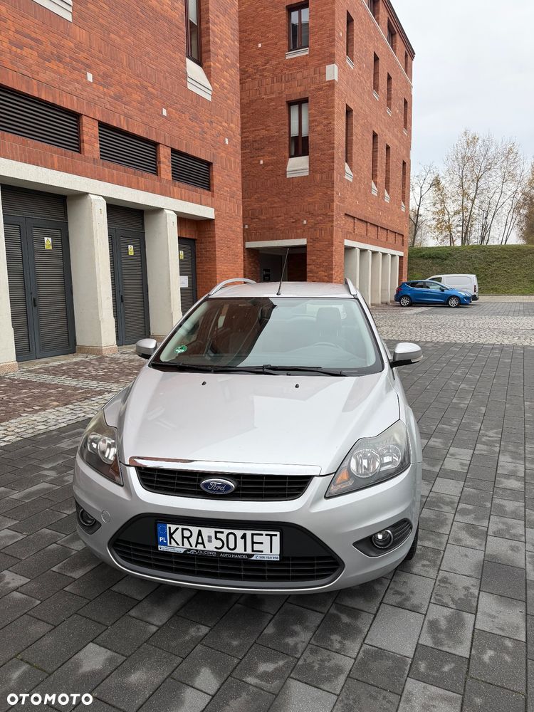 Ford Focus 1.6 16V Ambiente - 6