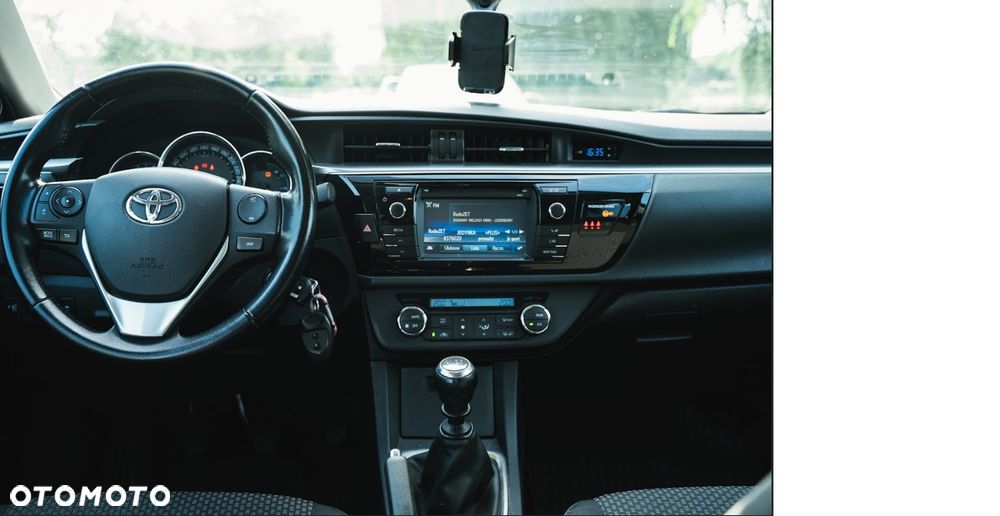 Toyota Corolla 1.6 Comfort - 10